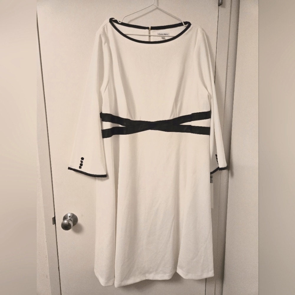 NWT Calvin Klein‎ White Dress w/Black Leatherette Piping